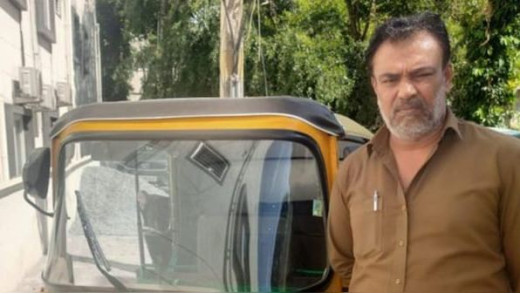 OLA ऑटो ड्राइवर ने महिला को मारा थप्पड़, सोशल मीडिया पर वीडियो वायरल